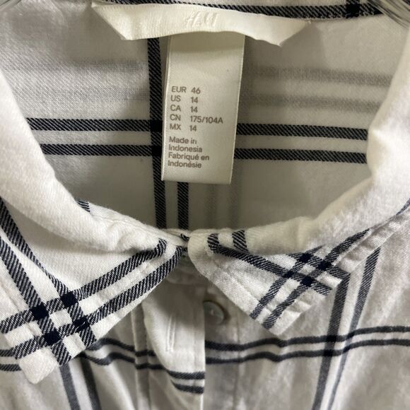 H&M White & Black Plaid Button Up Shirt Womens Size 14 - Picture 2 of 4